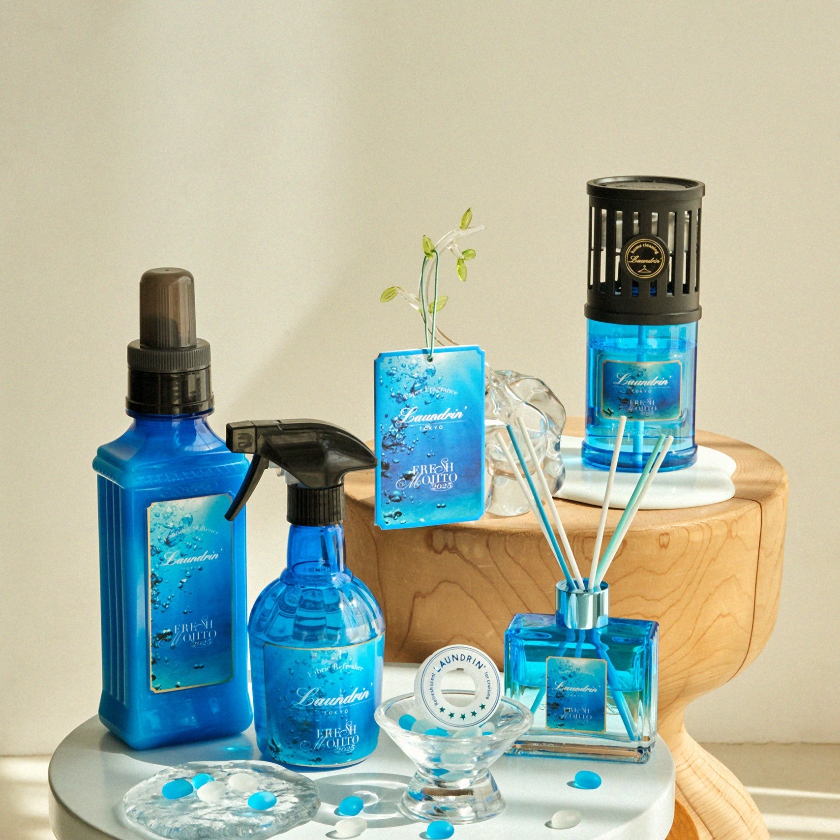 みなと商事ランドリー フレグランス 香水 みなと商事コインランドリー」フレグランスのビジュアル