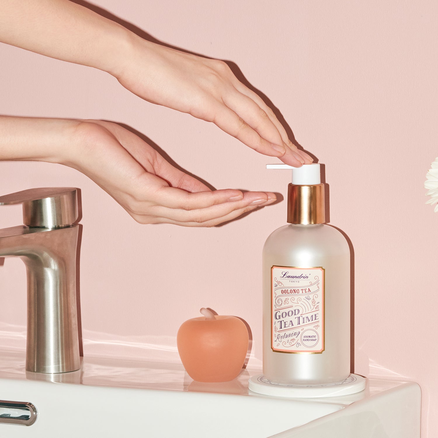 アロマティックハンドソープ ウーロンティーの香り 320mL – Laundrin