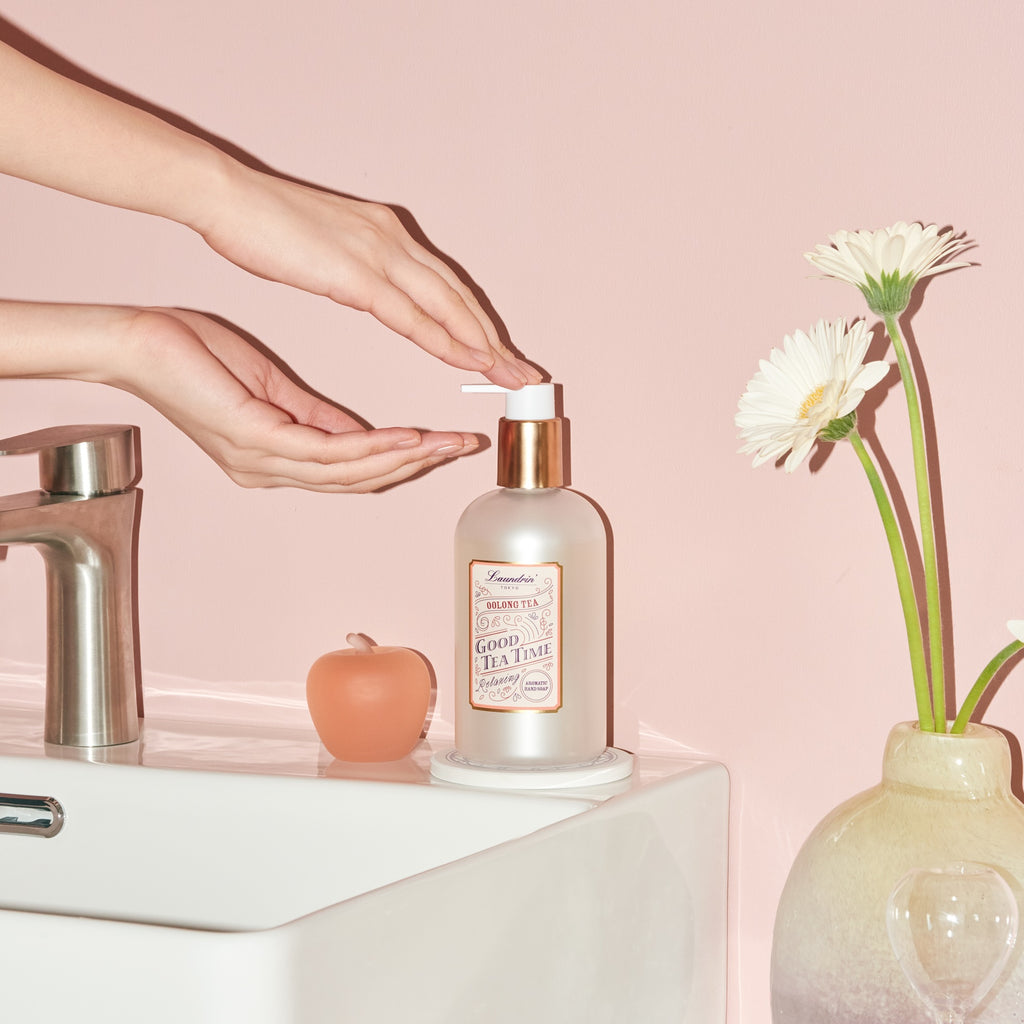 アロマティックハンドソープ ウーロンティーの香り 320mL – Laundrin