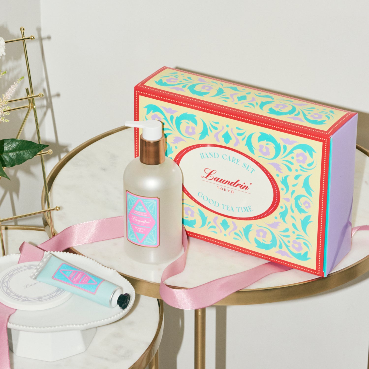 ランドリンTEA ハンドケアセット ホワイトティーの香り – Laundrin